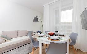 Bastion Wałowa Apartments by Renters Prestige